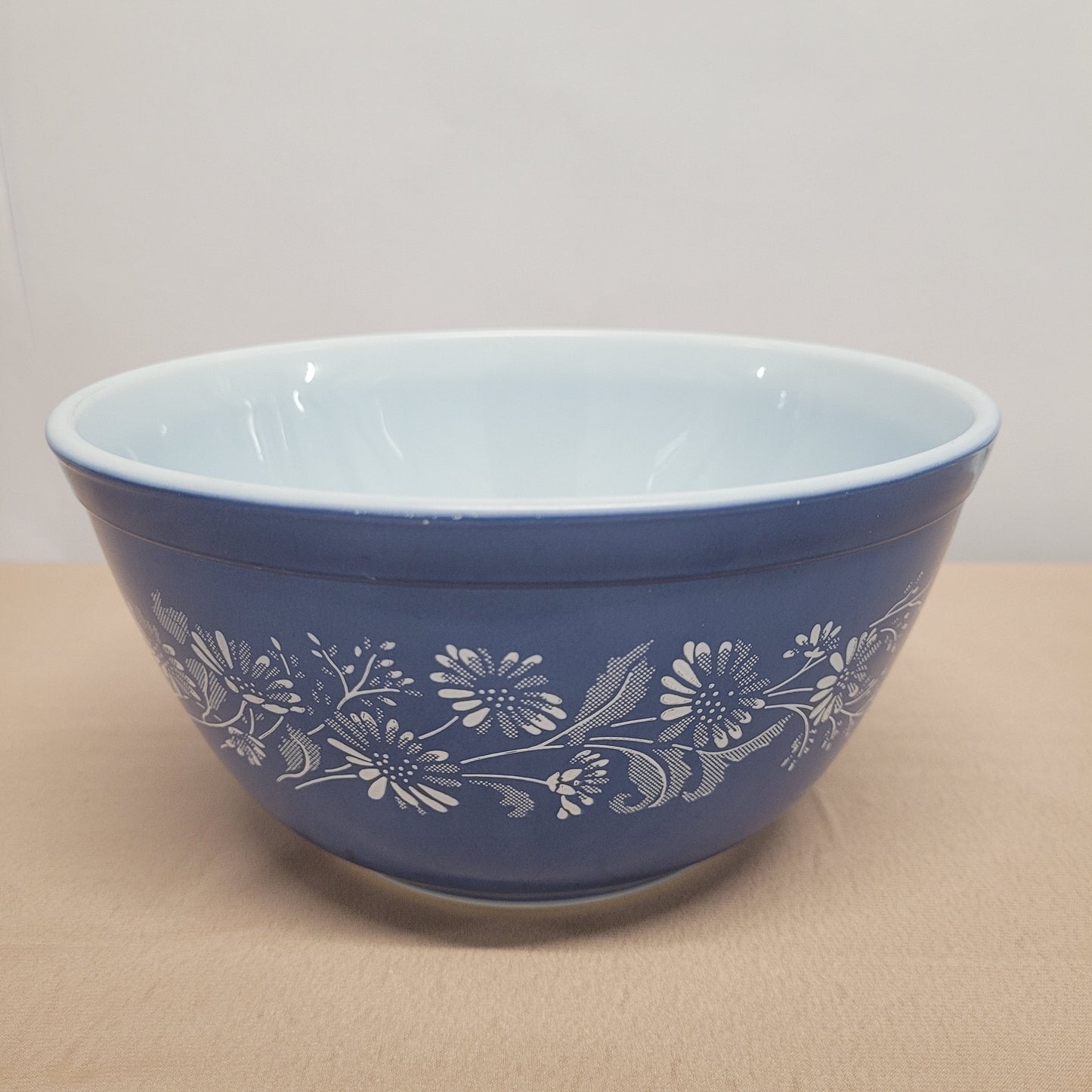 Pyrex Vintage Bowl
